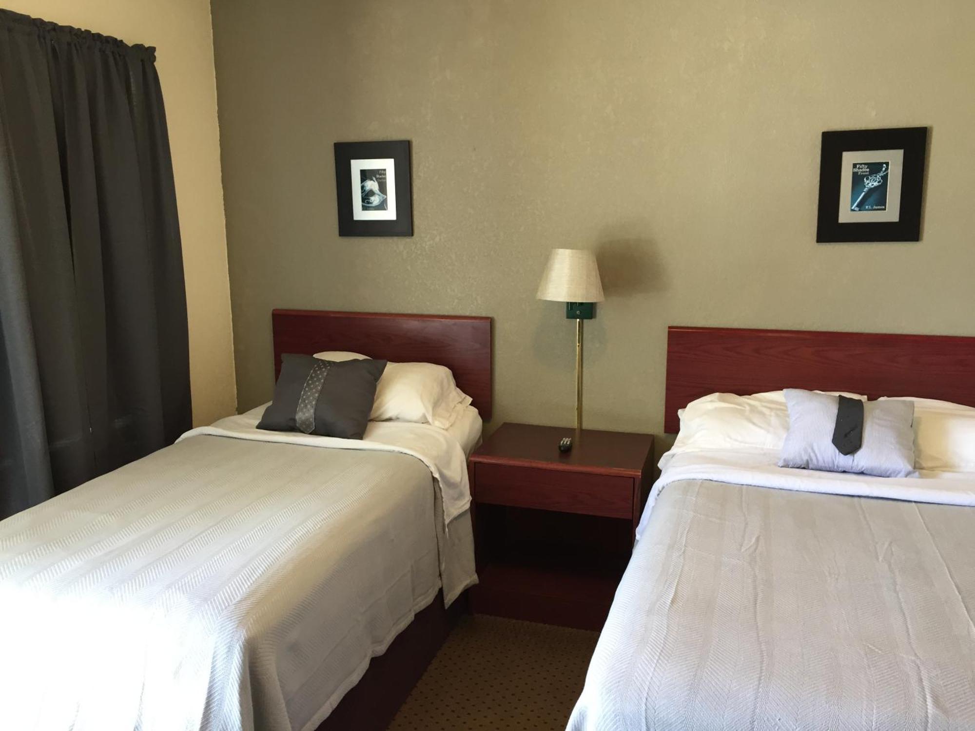 Highland Court Motel Фэрмонт Номер фото